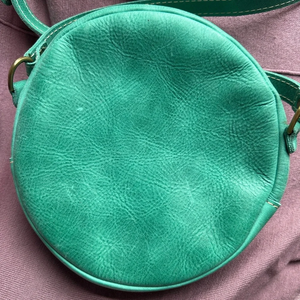 Portland Leather Goods PLG Large Circle Crossbody Bag in Surf Green Teal Blue - Picture 8 of 8